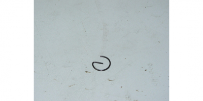 Кольцо фиксирующее пальца поршня