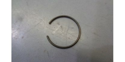 Кольцо стопорное поршневого пальца
