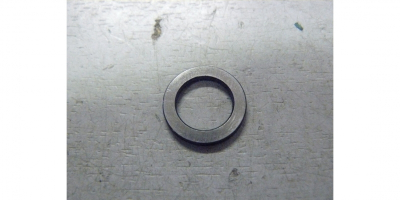 Шайба D18 d12 h2