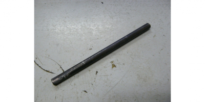 Ось крепления двигателя